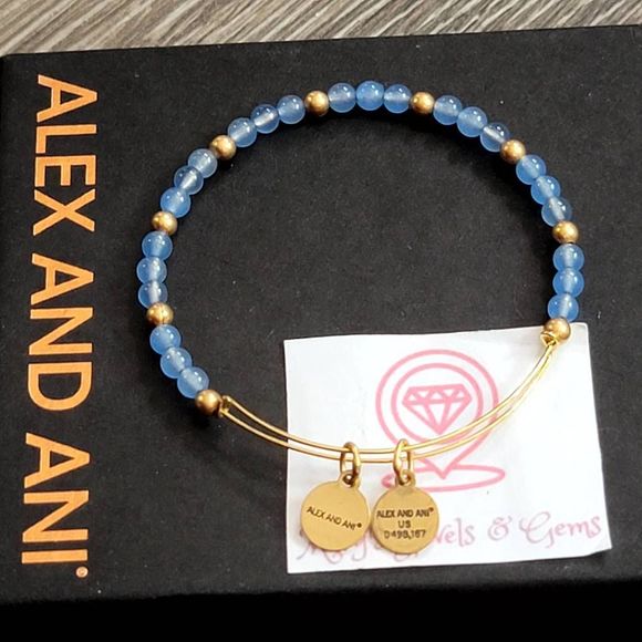 ANI

Alex and Ani Hydrangea Beaded Bangle - Picture 3 of 3